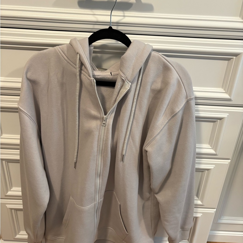 Women’s Cream Hoodie Sweater